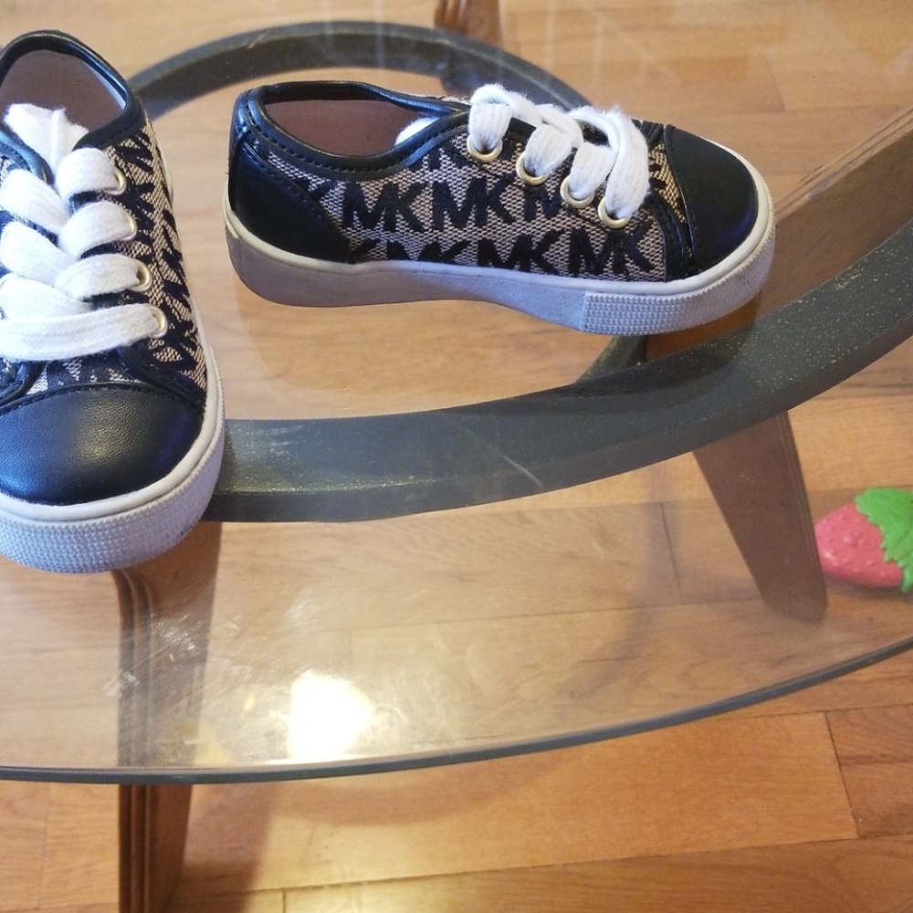 Baby size 6 shoes